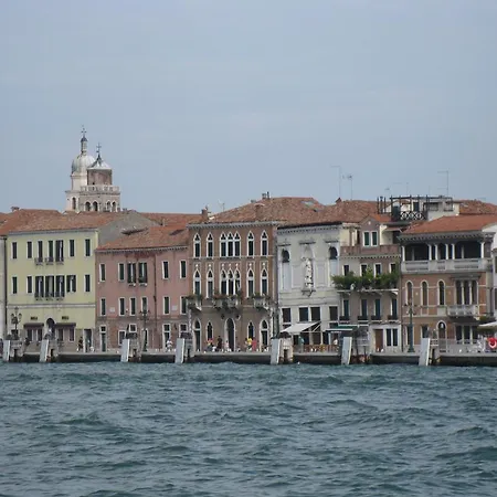 Giardini Biennale Wifi Apartment Venice